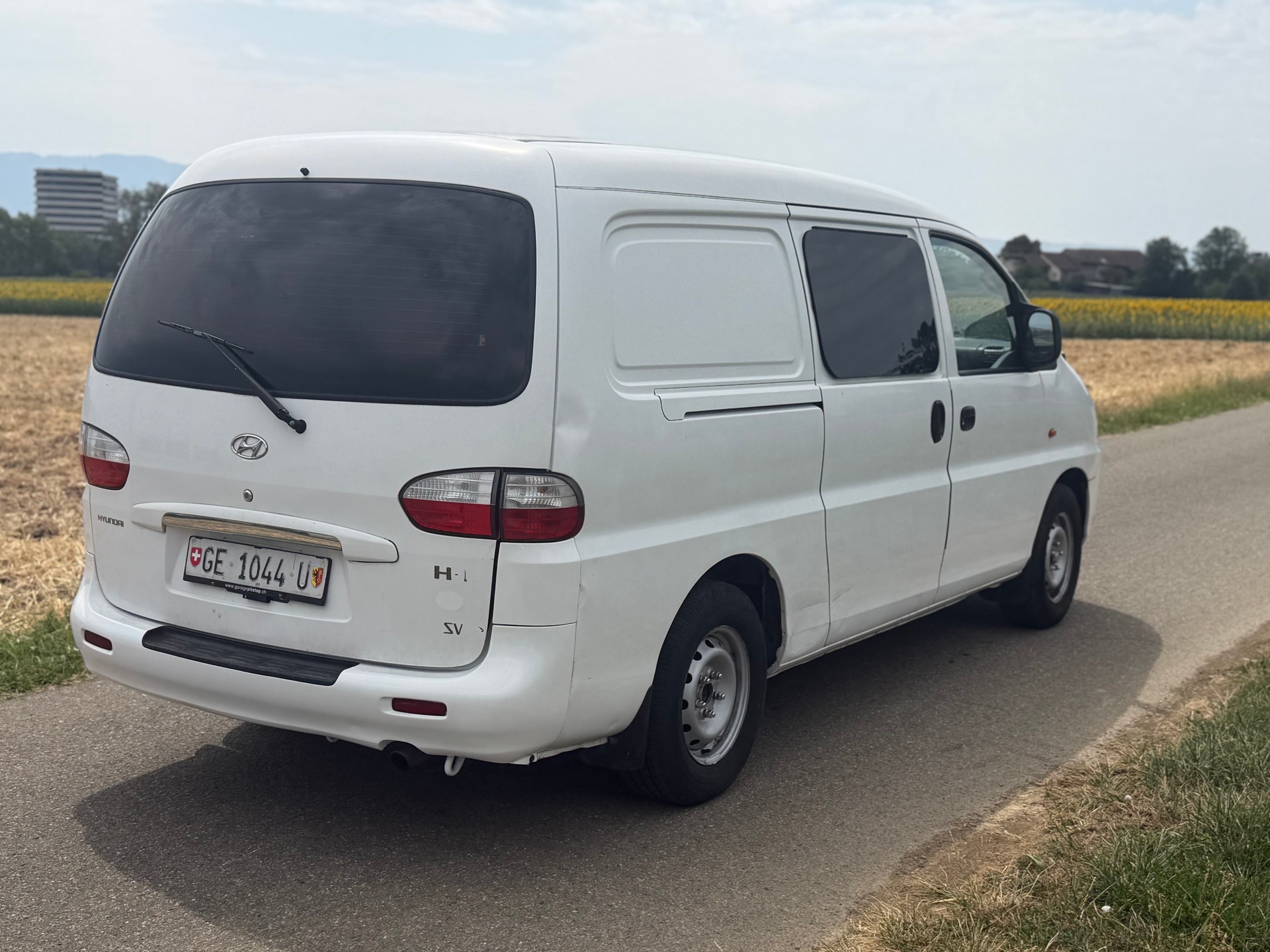 HYUNDAI H-1 Deluxe 2.5TDI-image-5