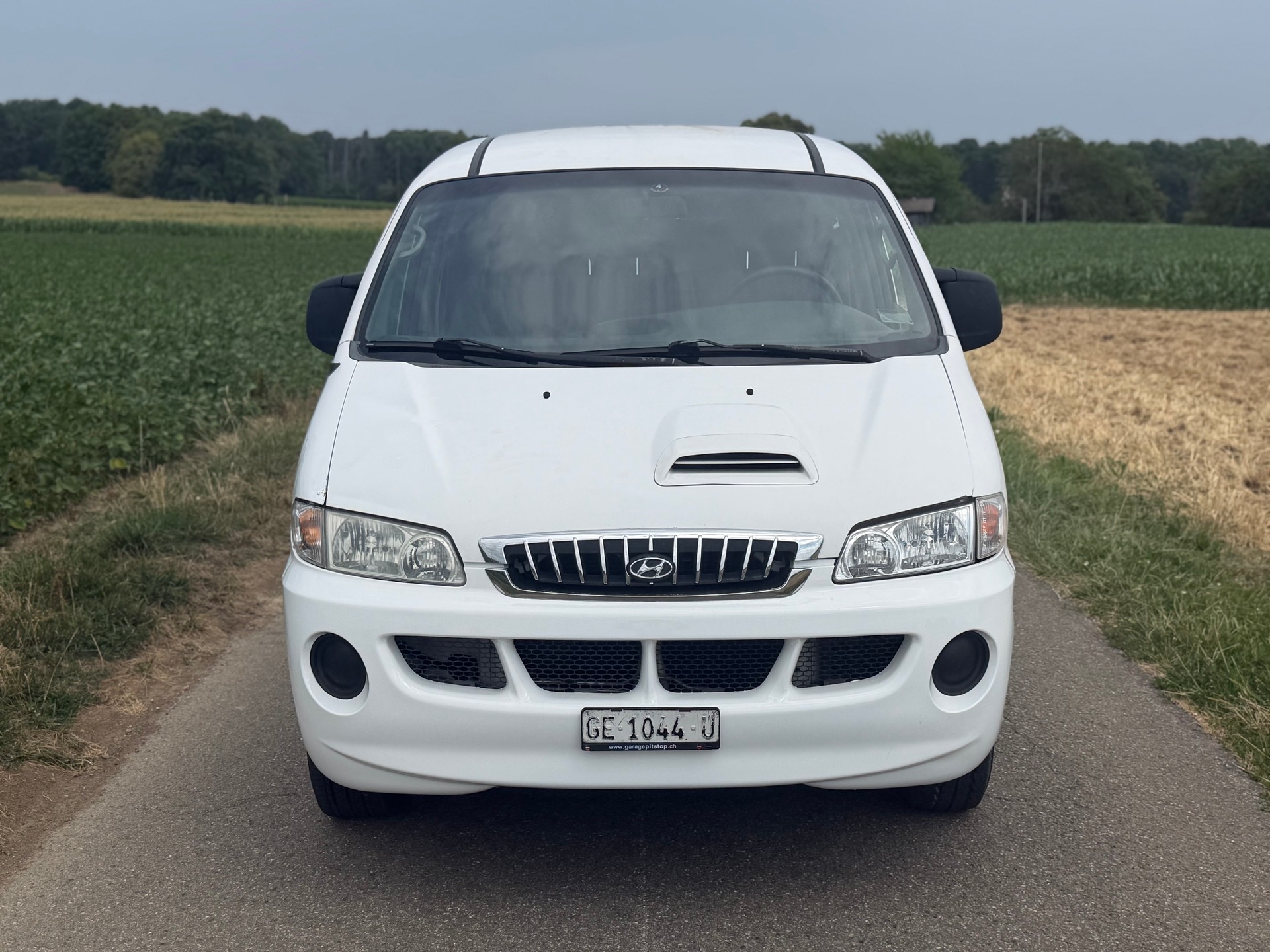 HYUNDAI H-1 Deluxe 2.5TDI-image-0