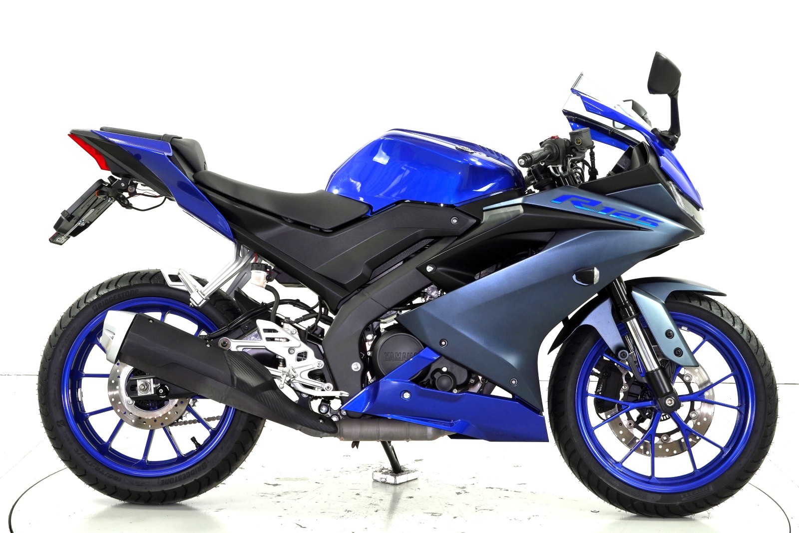 YAMAHA YZF-R 125 ABS-showroom-element-3