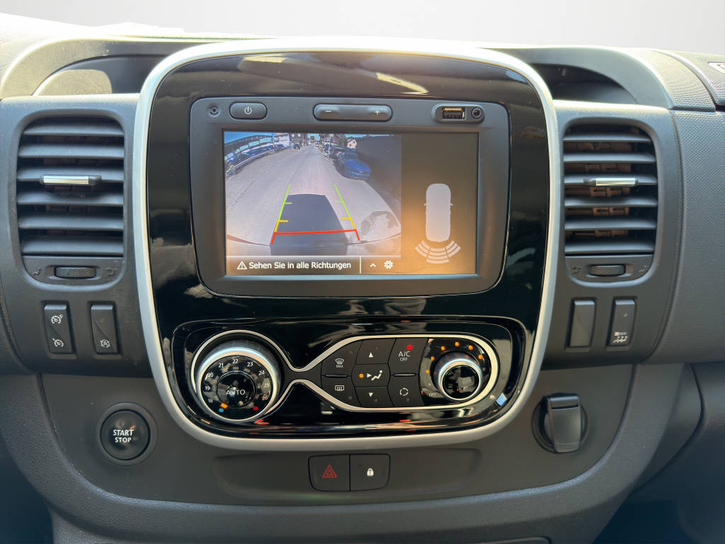 RENAULT Trafic Spaceclass 2.0 dCi Blue 170-image-11