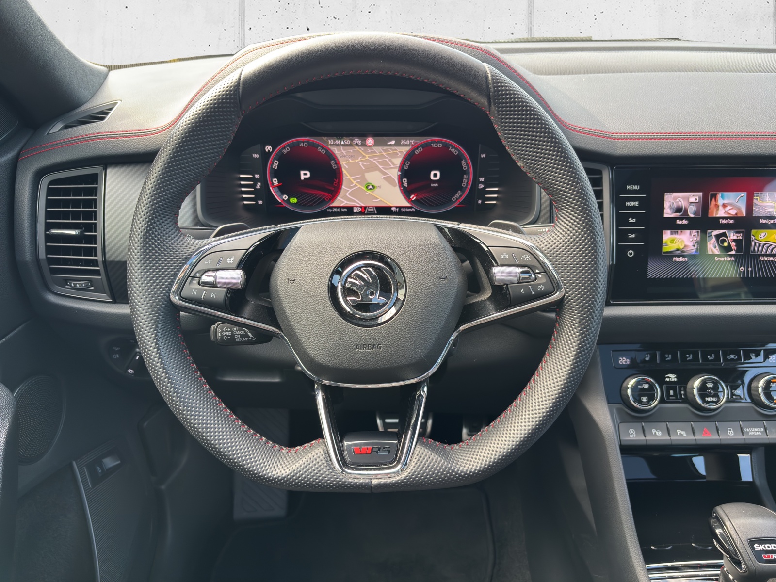 SKODA Kodiaq 2.0 TSI 4x4 RS mit AHK, Standheizung & Panorama-Ausstell-/Schiebedach-image-13
