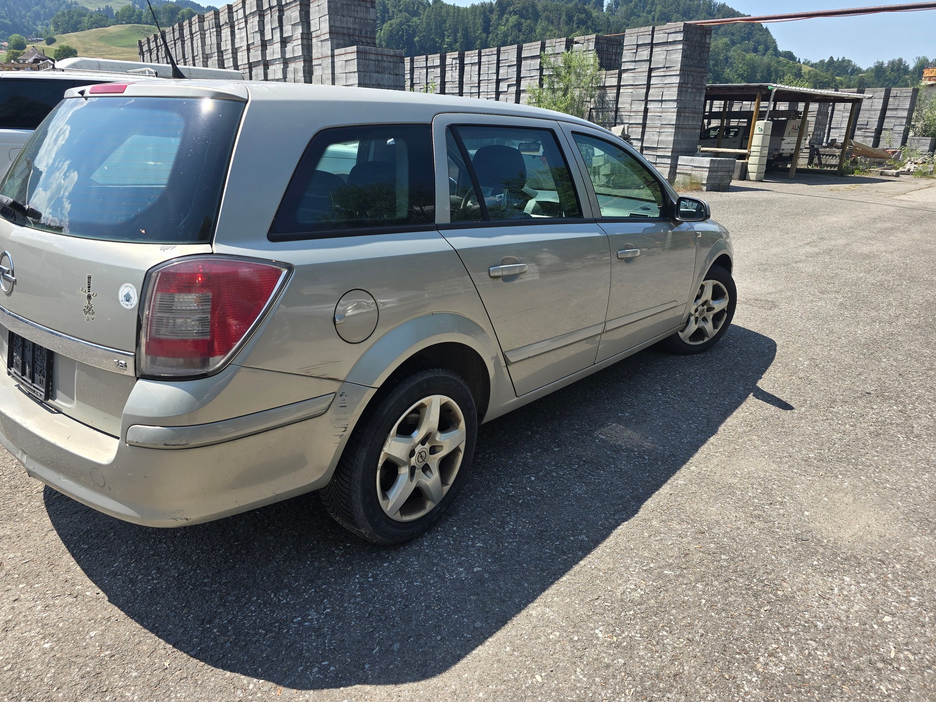 OPEL Astra Caravan 1.8i 16V Diamond Automatic-image-3