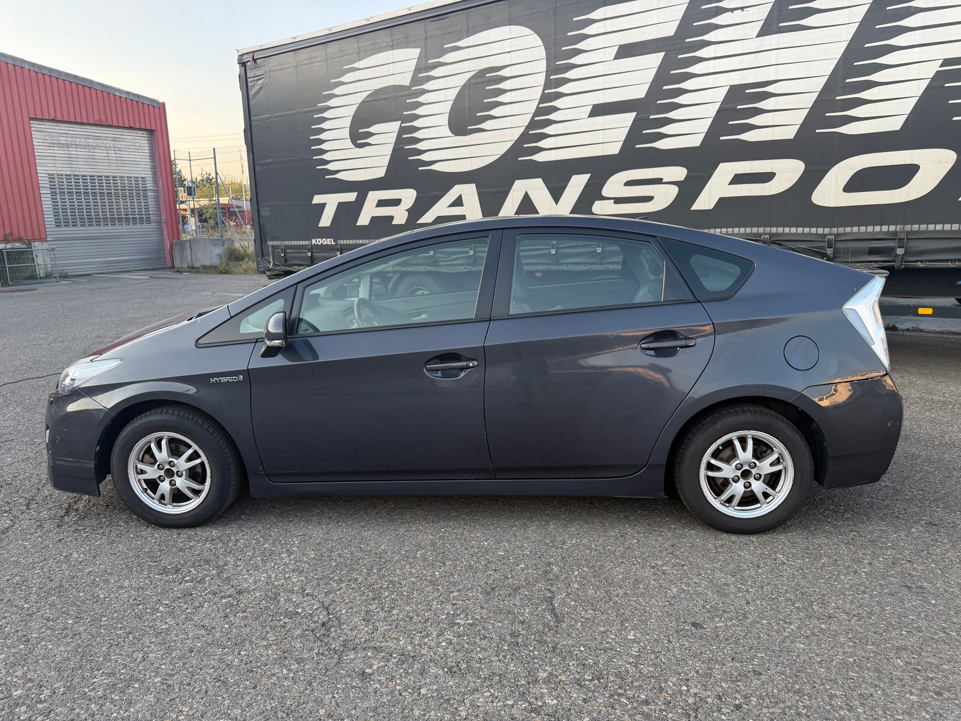 TOYOTA Prius 1.8 16V HSD Sol Premium-image-12