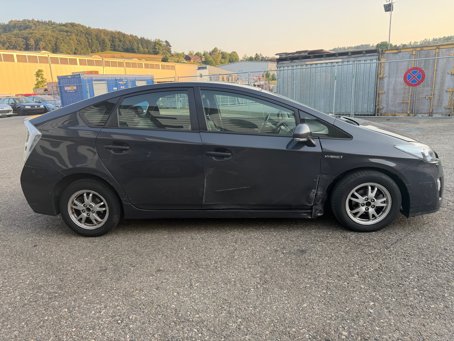 TOYOTA Prius 1.8 16V HSD Sol Premium-image-3
