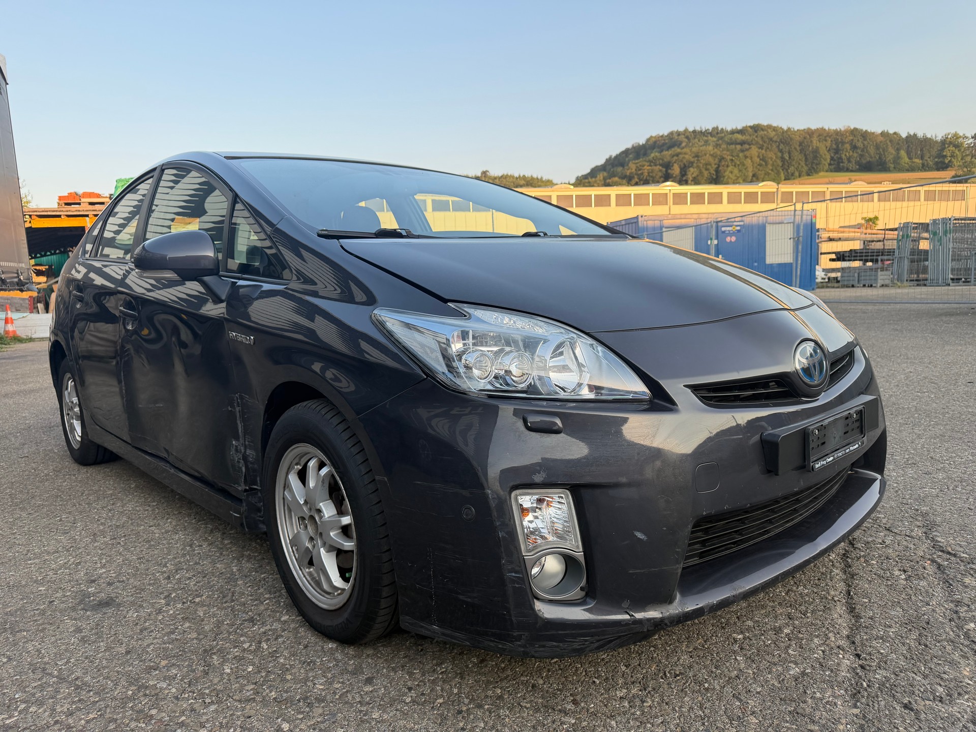 TOYOTA Prius 1.8 16V HSD Sol Premium-image-2