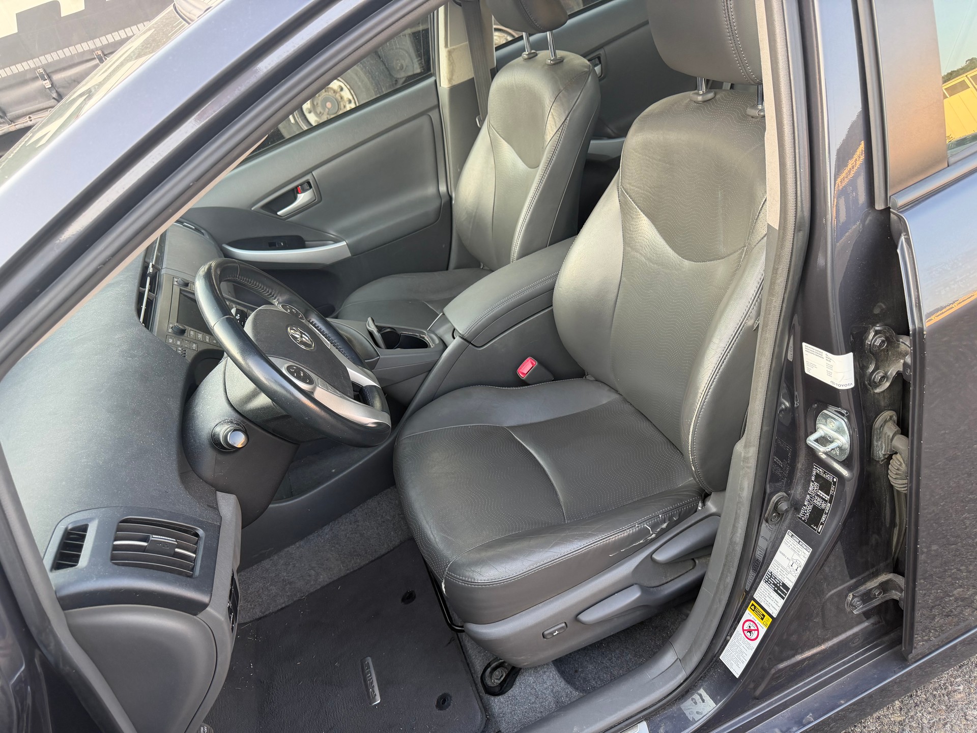 TOYOTA Prius 1.8 16V HSD Sol Premium-image-14