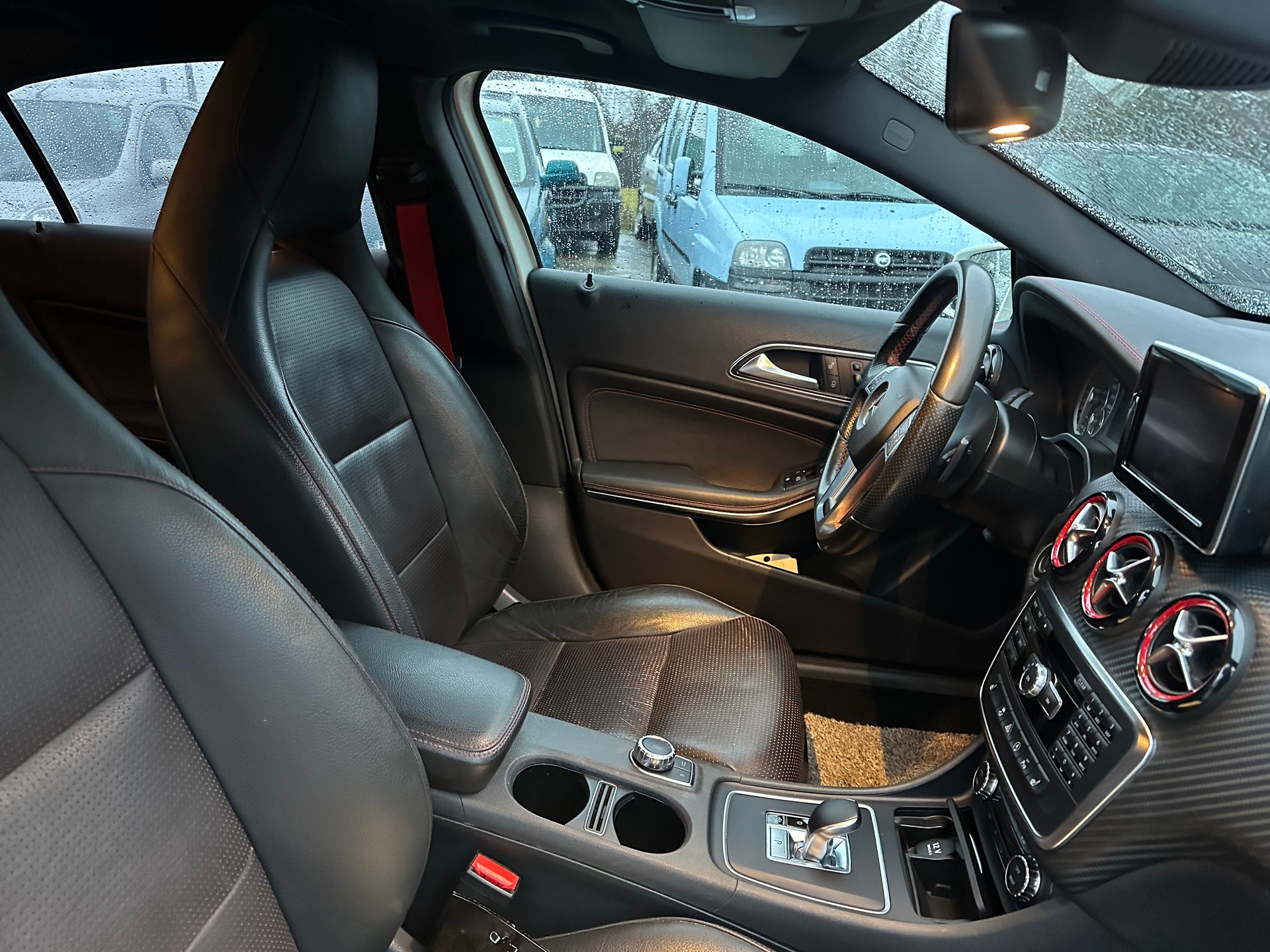 MERCEDES-BENZ A 45 AMG 4Matic Speedshift 7G-DCT-image-8