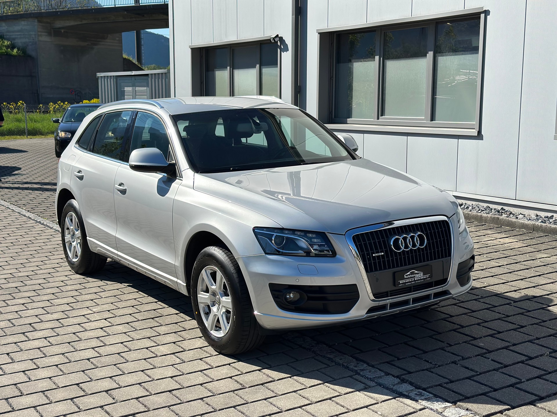AUDI Q5 2.0 TDI quattro S-tronic-image-4