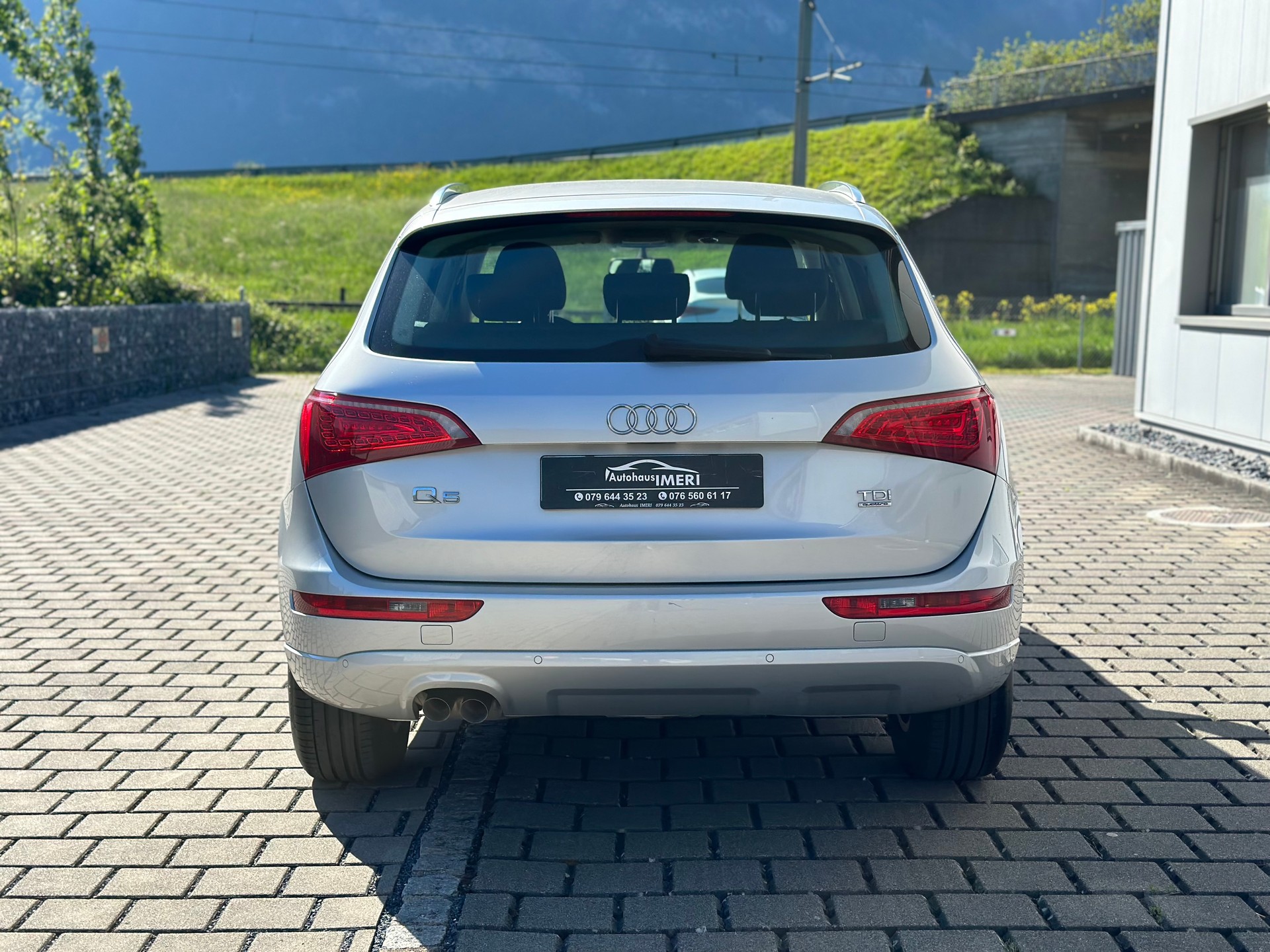 AUDI Q5 2.0 TDI quattro S-tronic-image-7