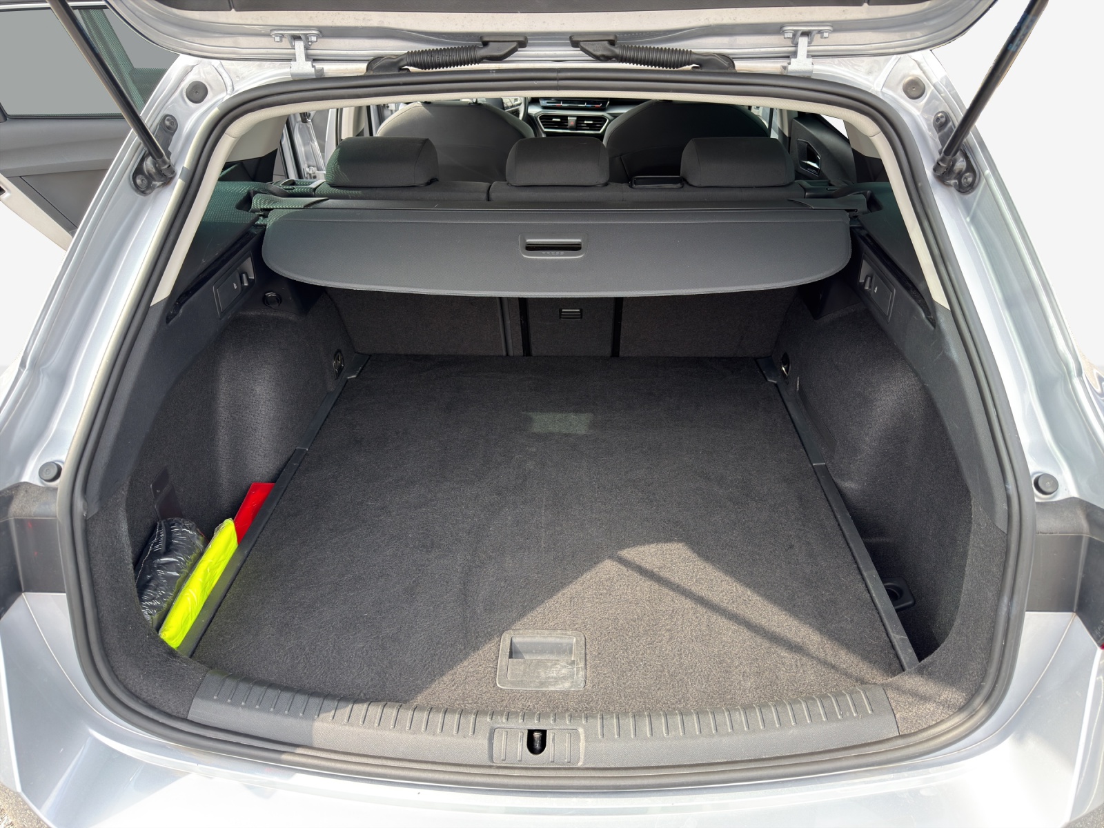 SEAT Leon ST 2.0 TDI EVO DSG Style-image-12