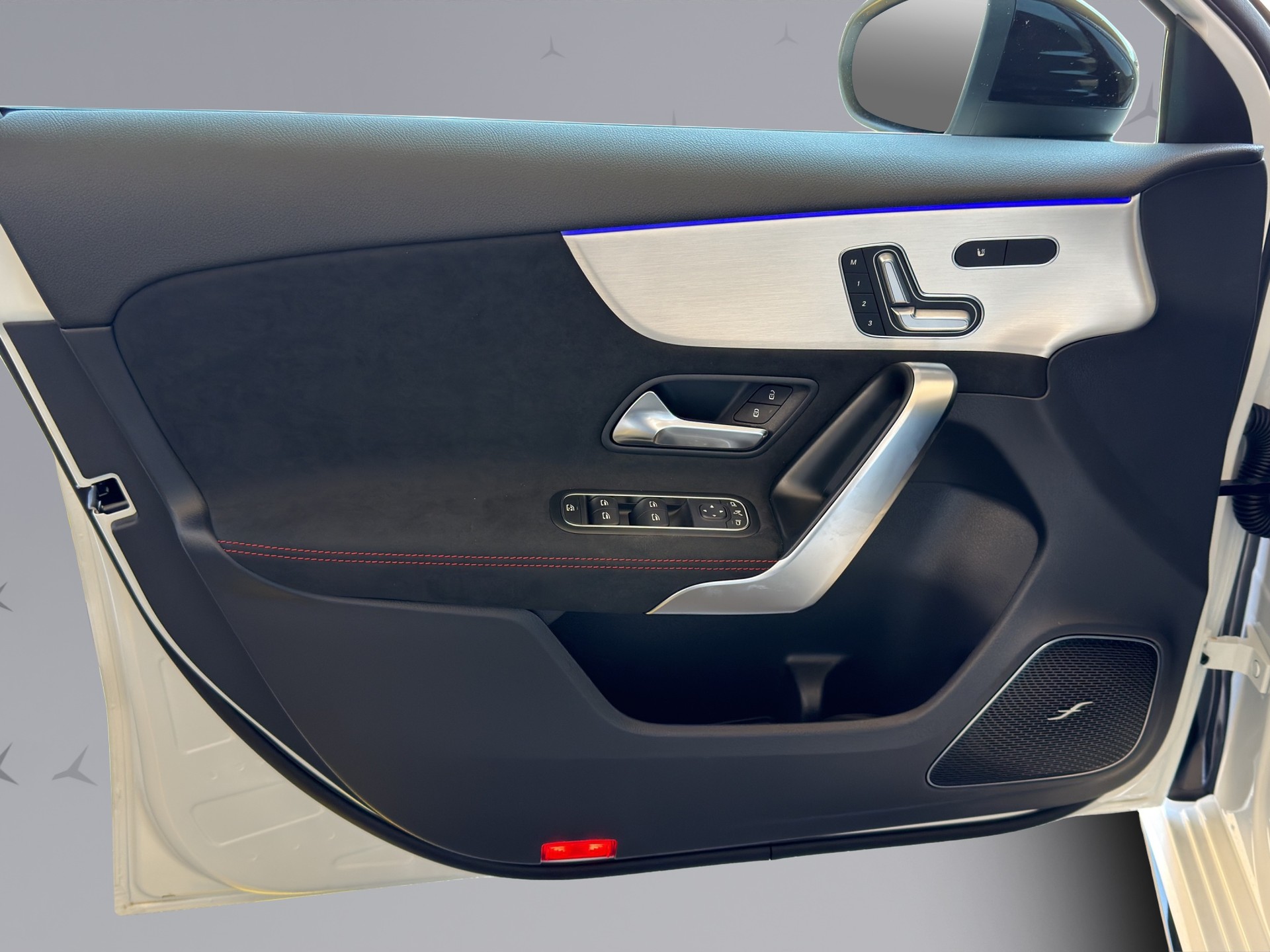 MERCEDES-BENZ A 35 AMG 4matic-image-20