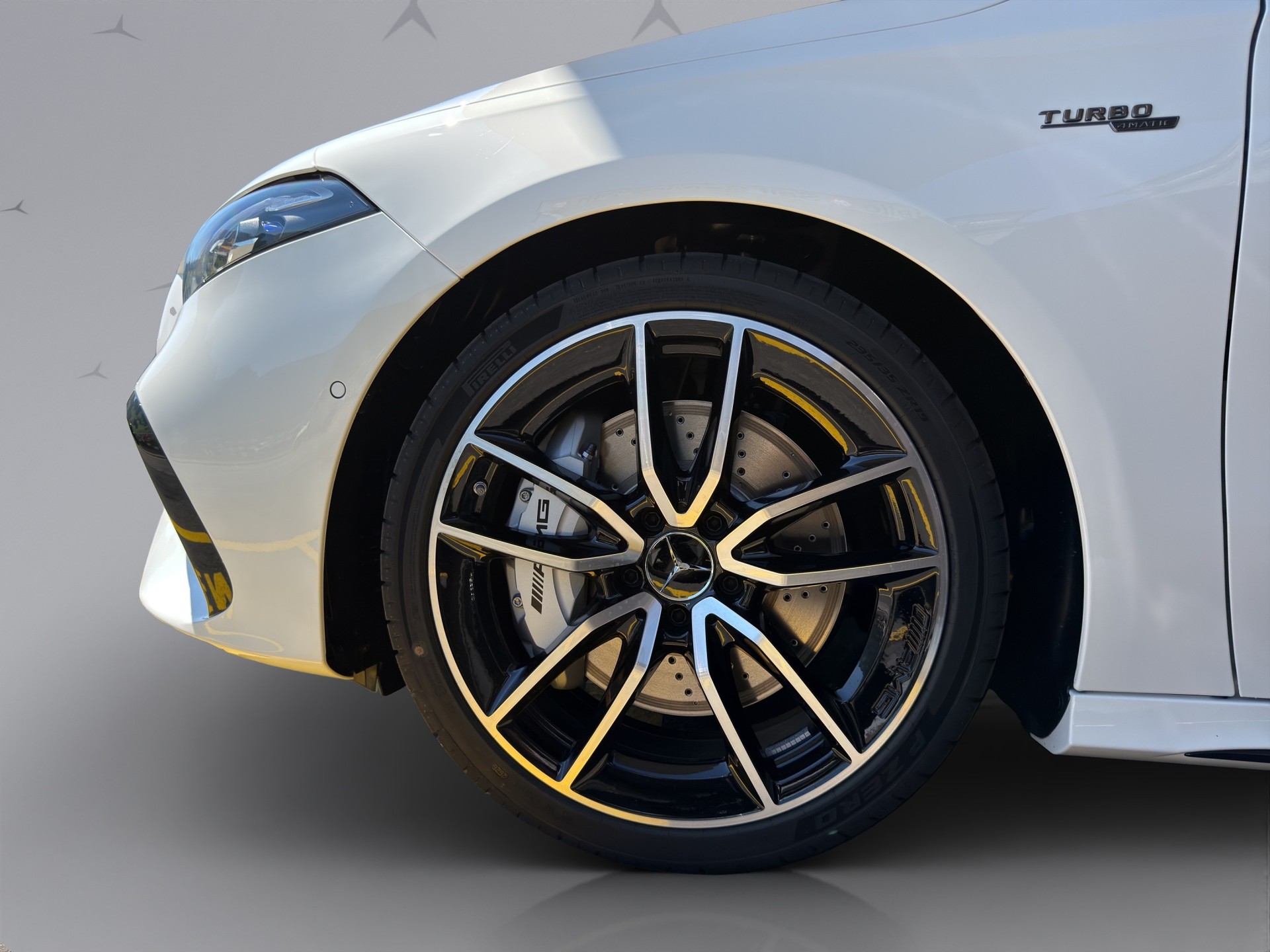 MERCEDES-BENZ A 35 AMG 4matic-image-18