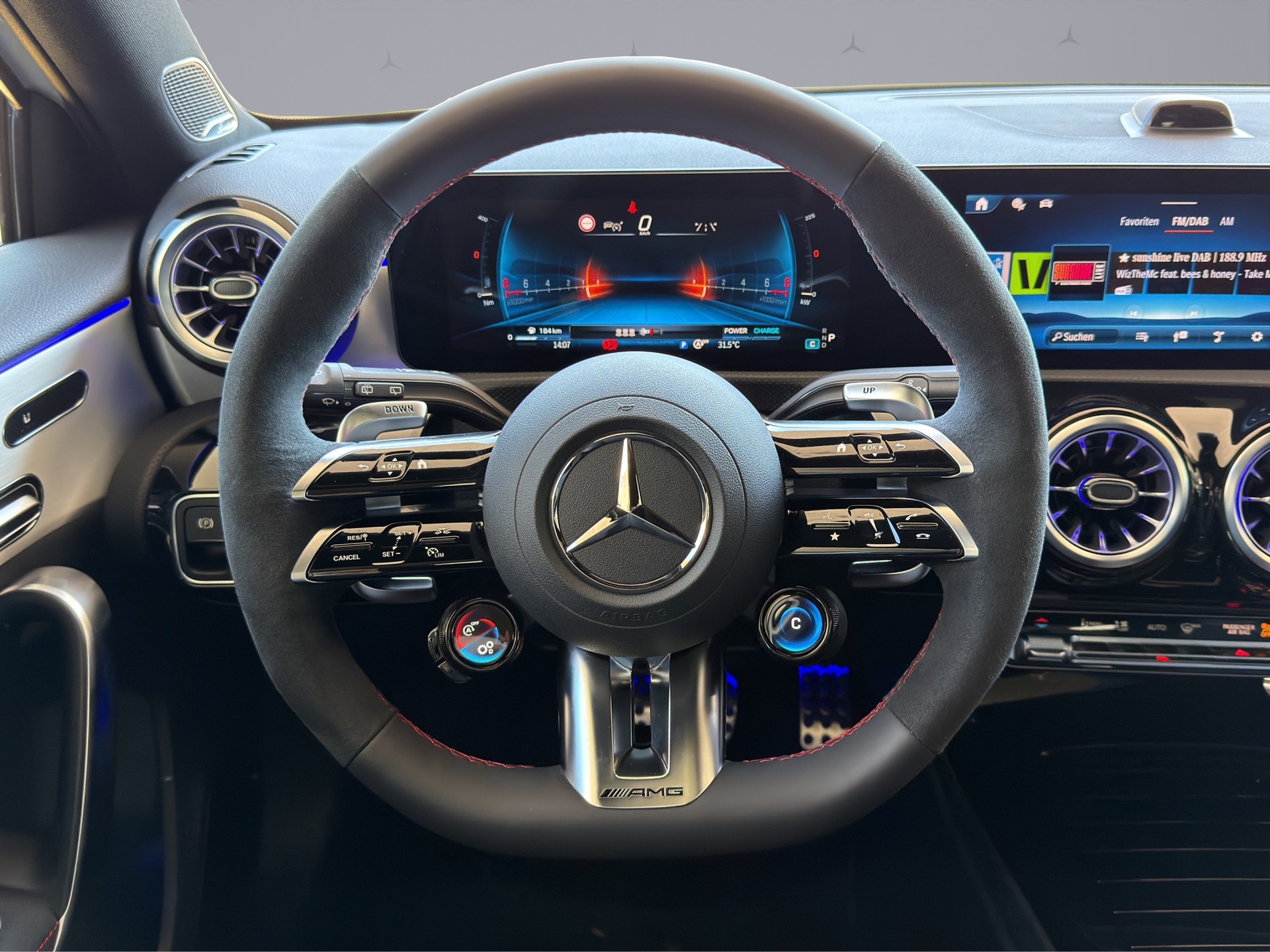 MERCEDES-BENZ A 35 AMG 4matic-image-11