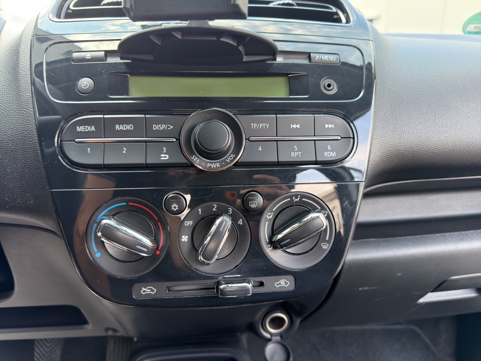 MITSUBISHI Space Star 1.0 Entry-image-14