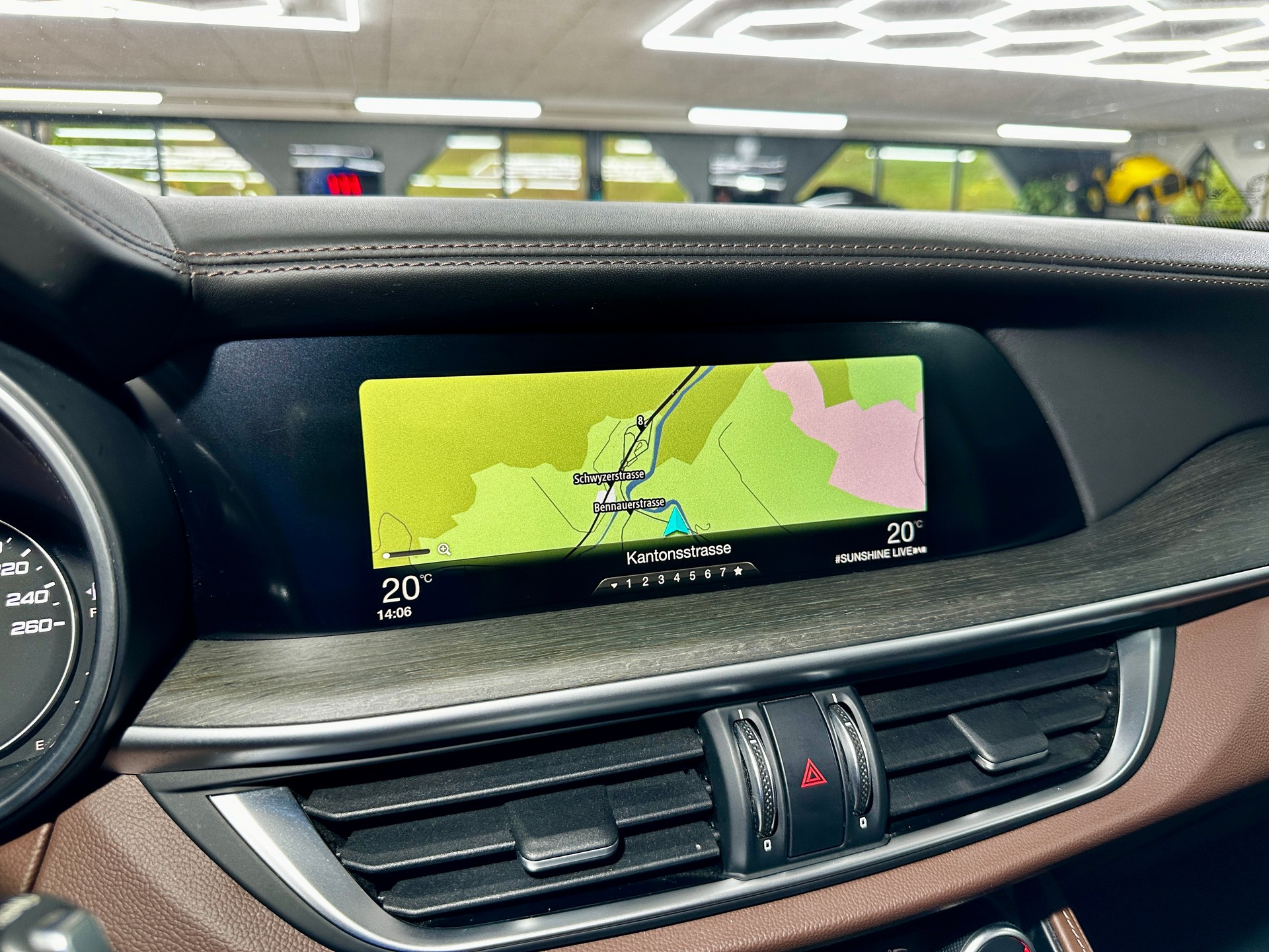ALFA ROMEO Stelvio 2.0 Executive Q4 Automatic-image-19