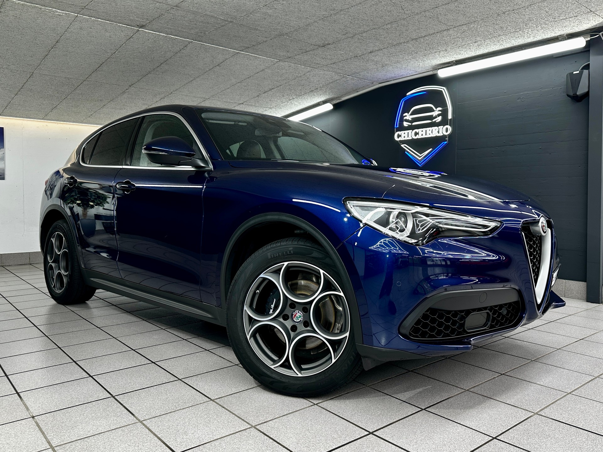 ALFA ROMEO Stelvio 2.0 Executive Q4 Automatic-image-0