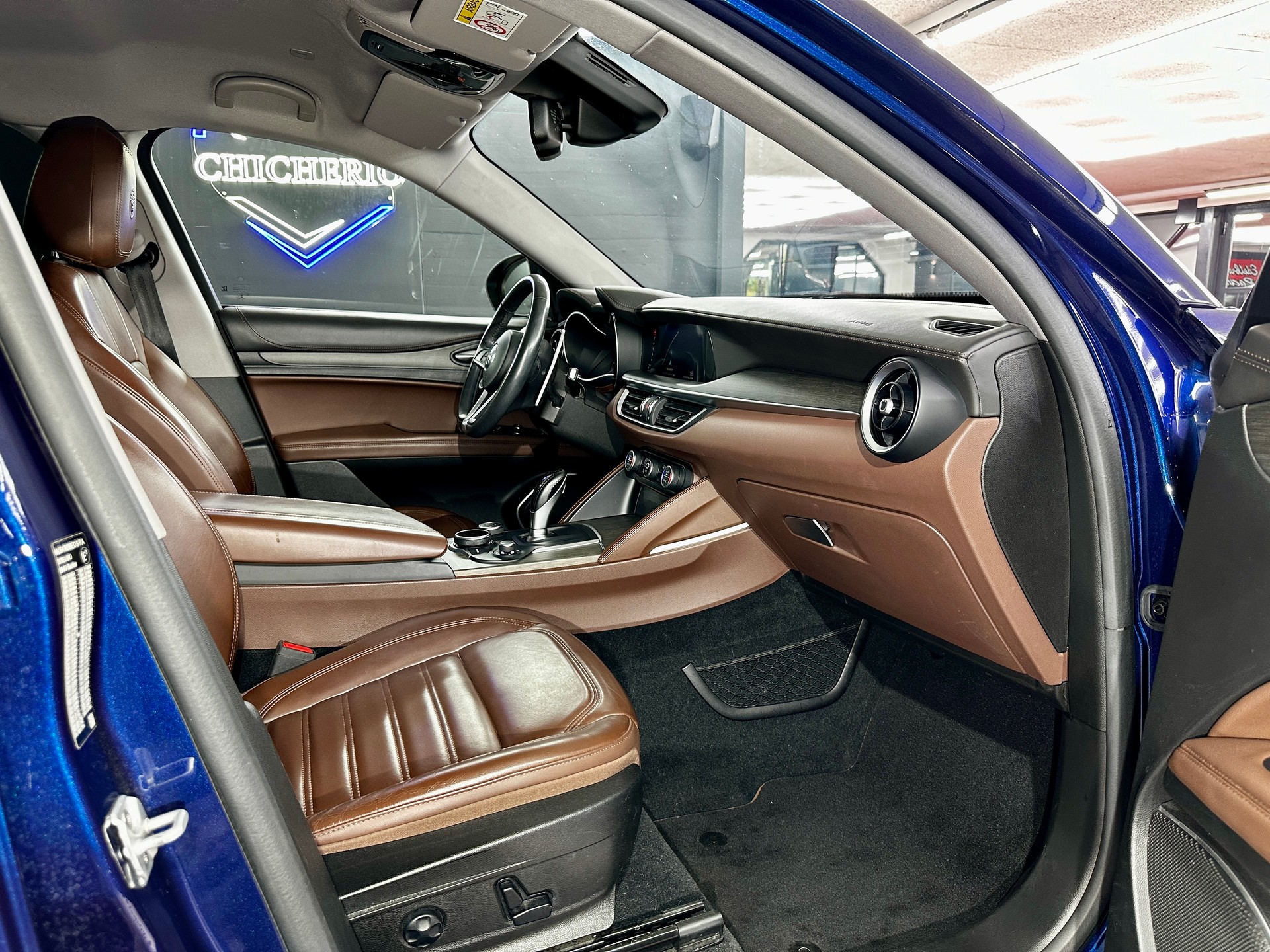 ALFA ROMEO Stelvio 2.0 Executive Q4 Automatic-image-12