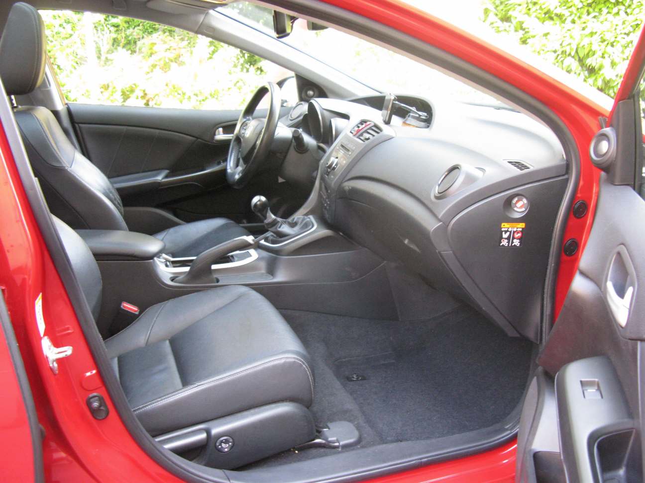 HONDA Civic 1.8i-VTEC 142 Executive-image-5