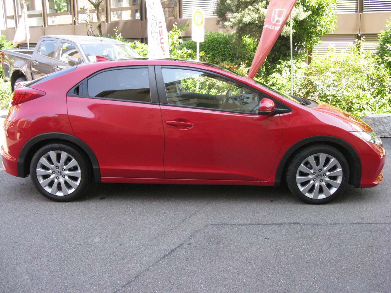 HONDA Civic 1.8i-VTEC 142 Executive-image-10