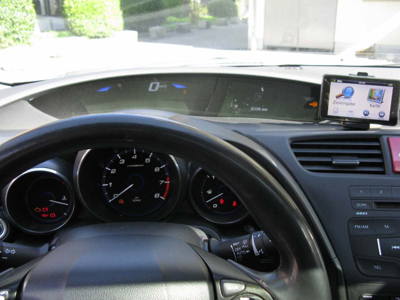 HONDA Civic 1.8i-VTEC 142 Executive-image-4