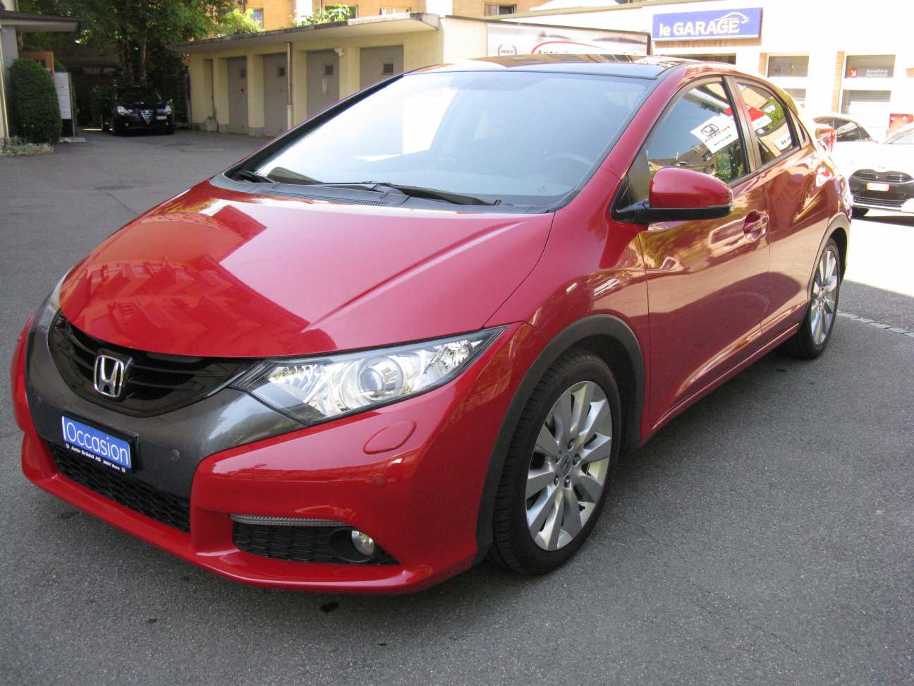 HONDA Civic 1.8i-VTEC 142 Executive-image-13