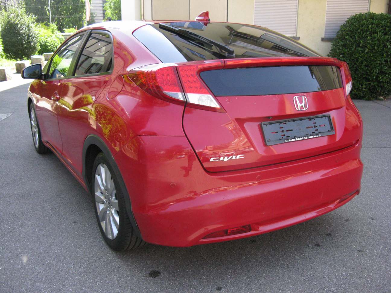 HONDA Civic 1.8i-VTEC 142 Executive-image-12