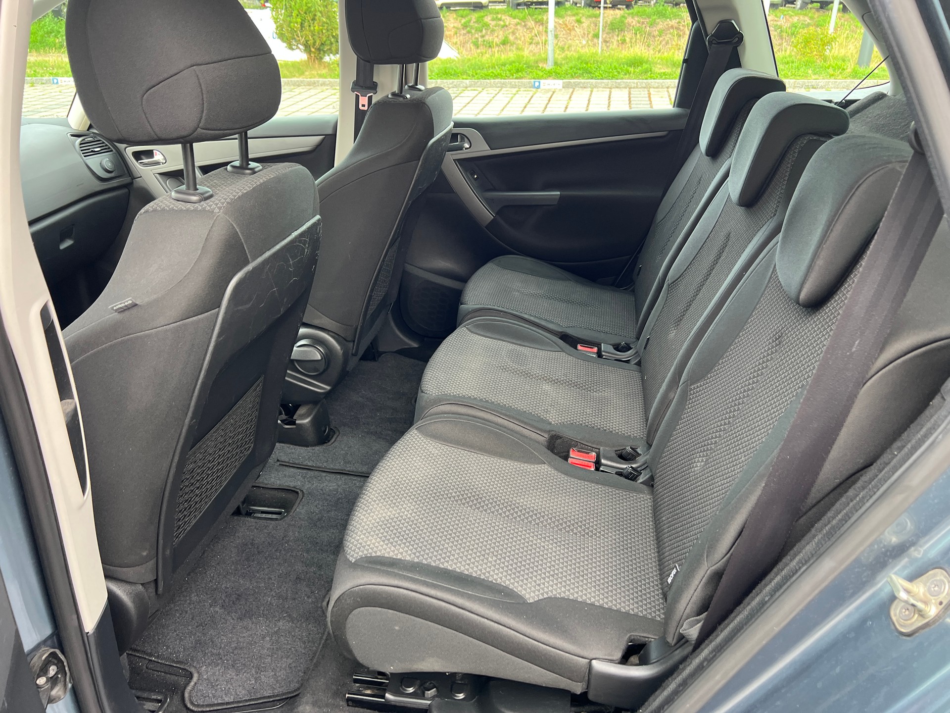 CITROEN C4 Picasso 1.6i 16V Swiss Style-image-10