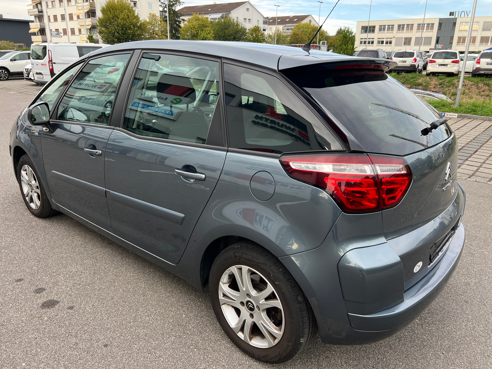CITROEN C4 Picasso 1.6i 16V Swiss Style-image-3
