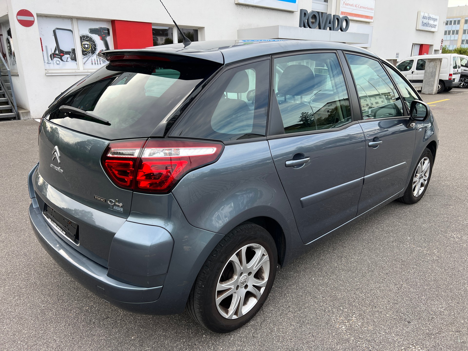 CITROEN C4 Picasso 1.6i 16V Swiss Style-image-5