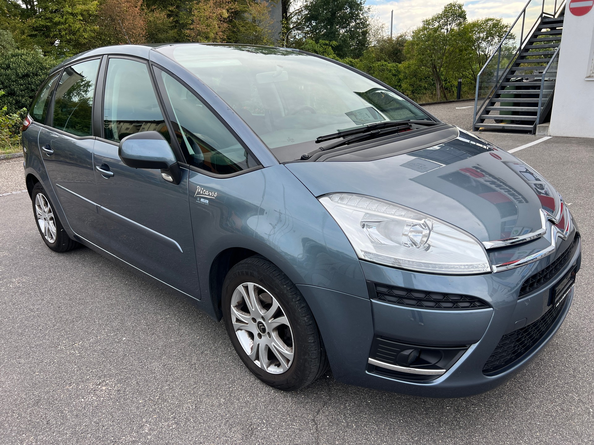 CITROEN C4 Picasso 1.6i 16V Swiss Style-image-2