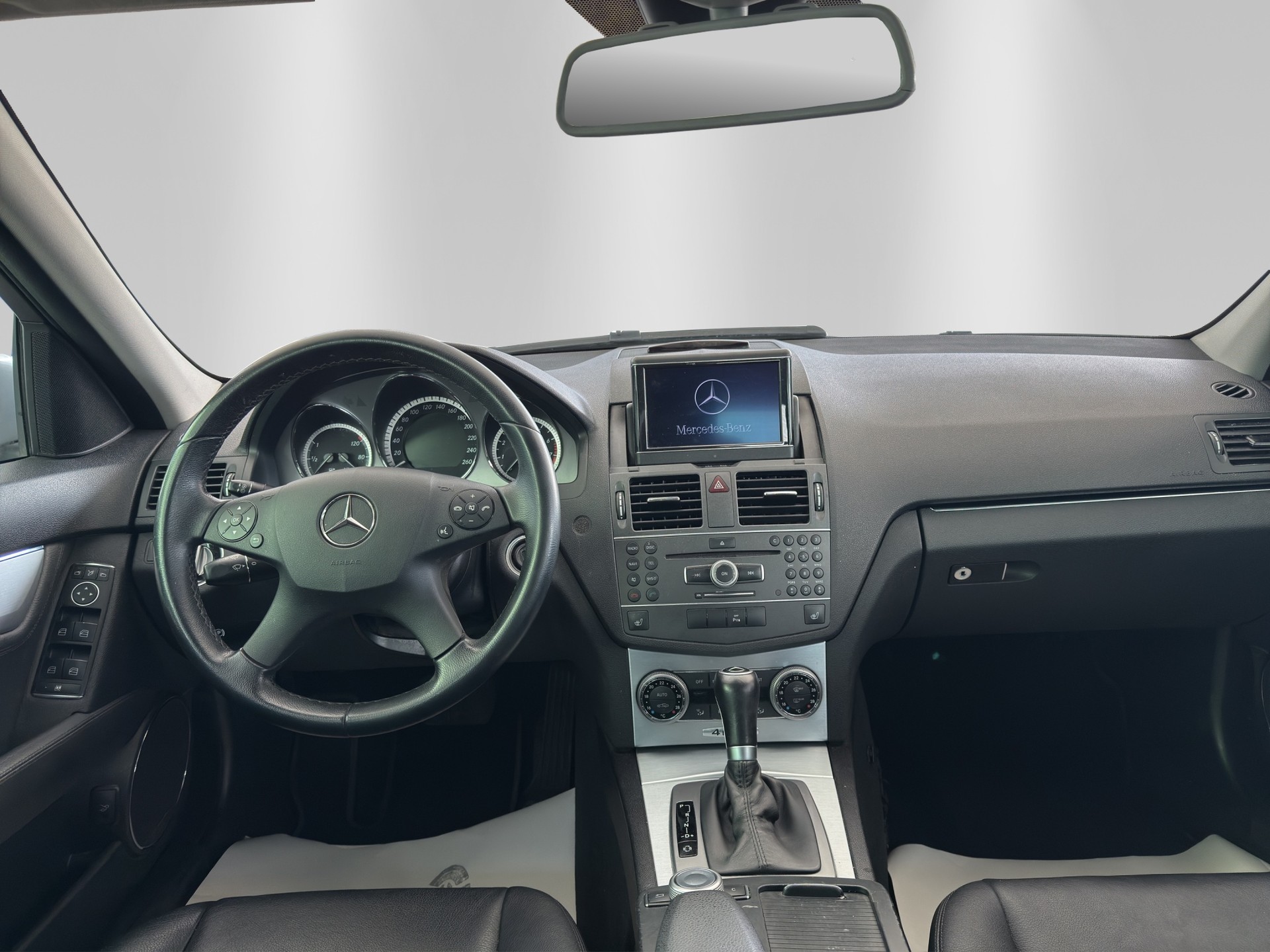 MERCEDES-BENZ C 350 Avantgarde 4Matic 7G-Tronic-image-8