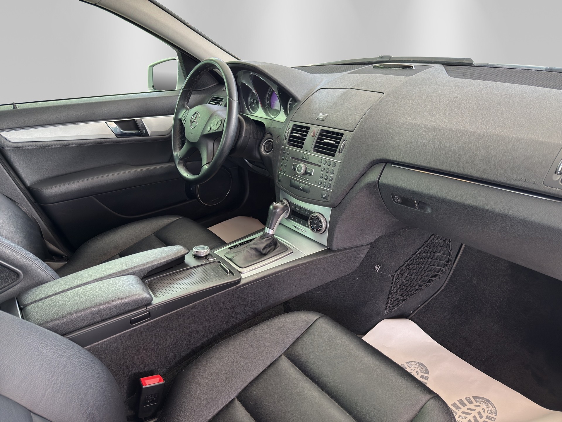 MERCEDES-BENZ C 350 Avantgarde 4Matic 7G-Tronic-image-12