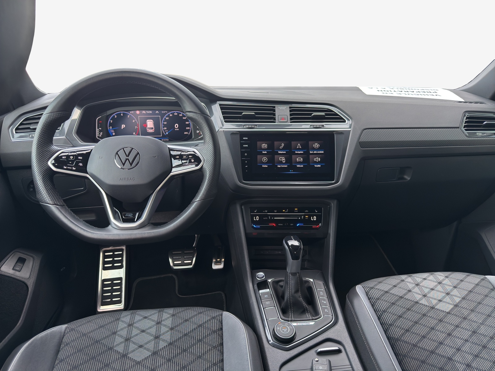 VW Tiguan 2.0TSI R-Line 4Motion DSG-image-8