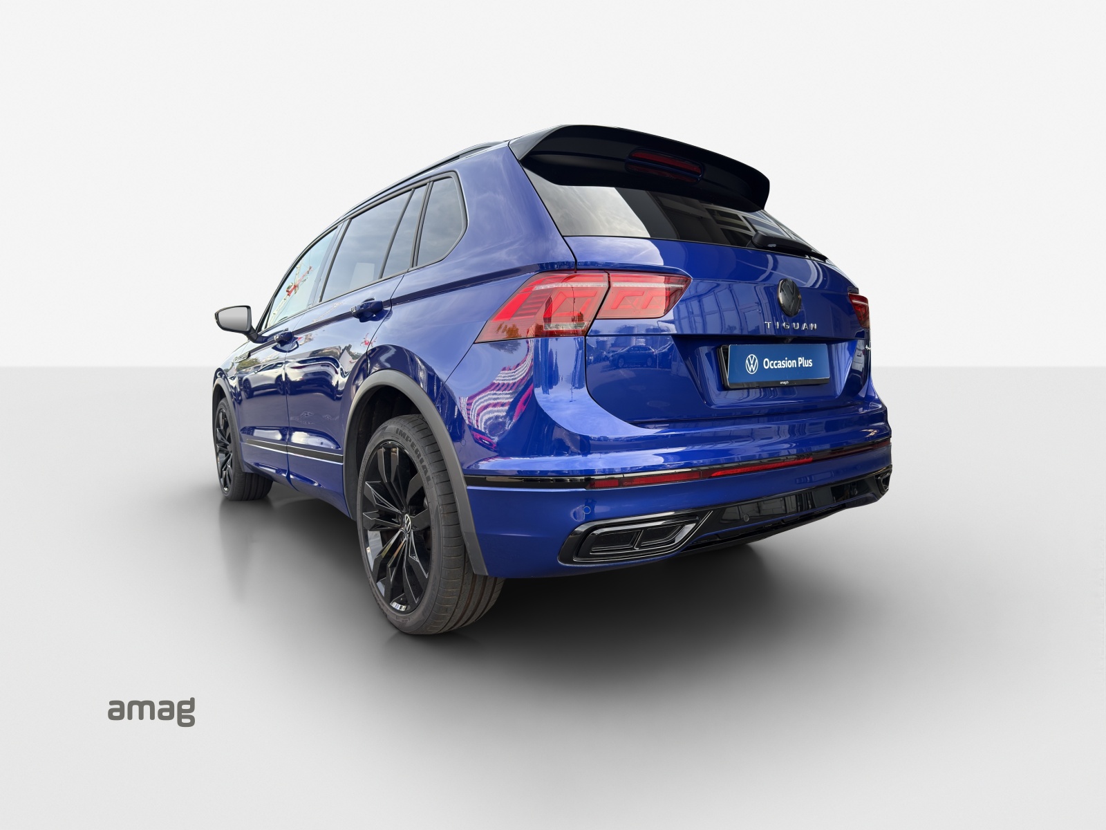 VW Tiguan 2.0TSI R-Line 4Motion DSG-image-2
