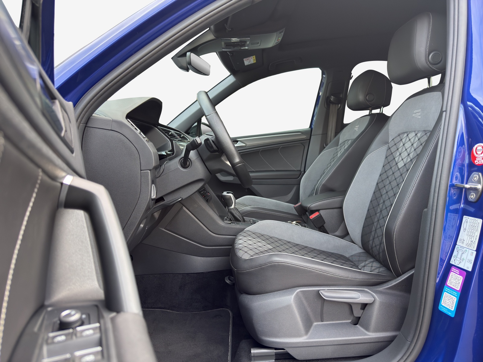 VW Tiguan 2.0TSI R-Line 4Motion DSG-image-7