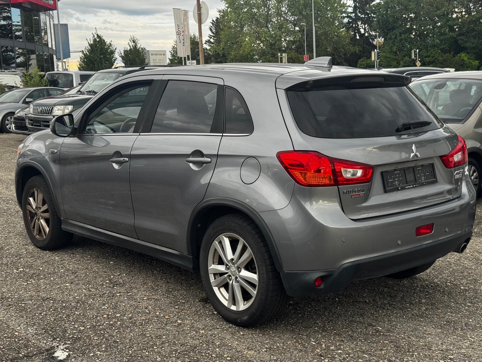 MITSUBISHI ASX 2.2 DID Style 4WD Automatic-image-6