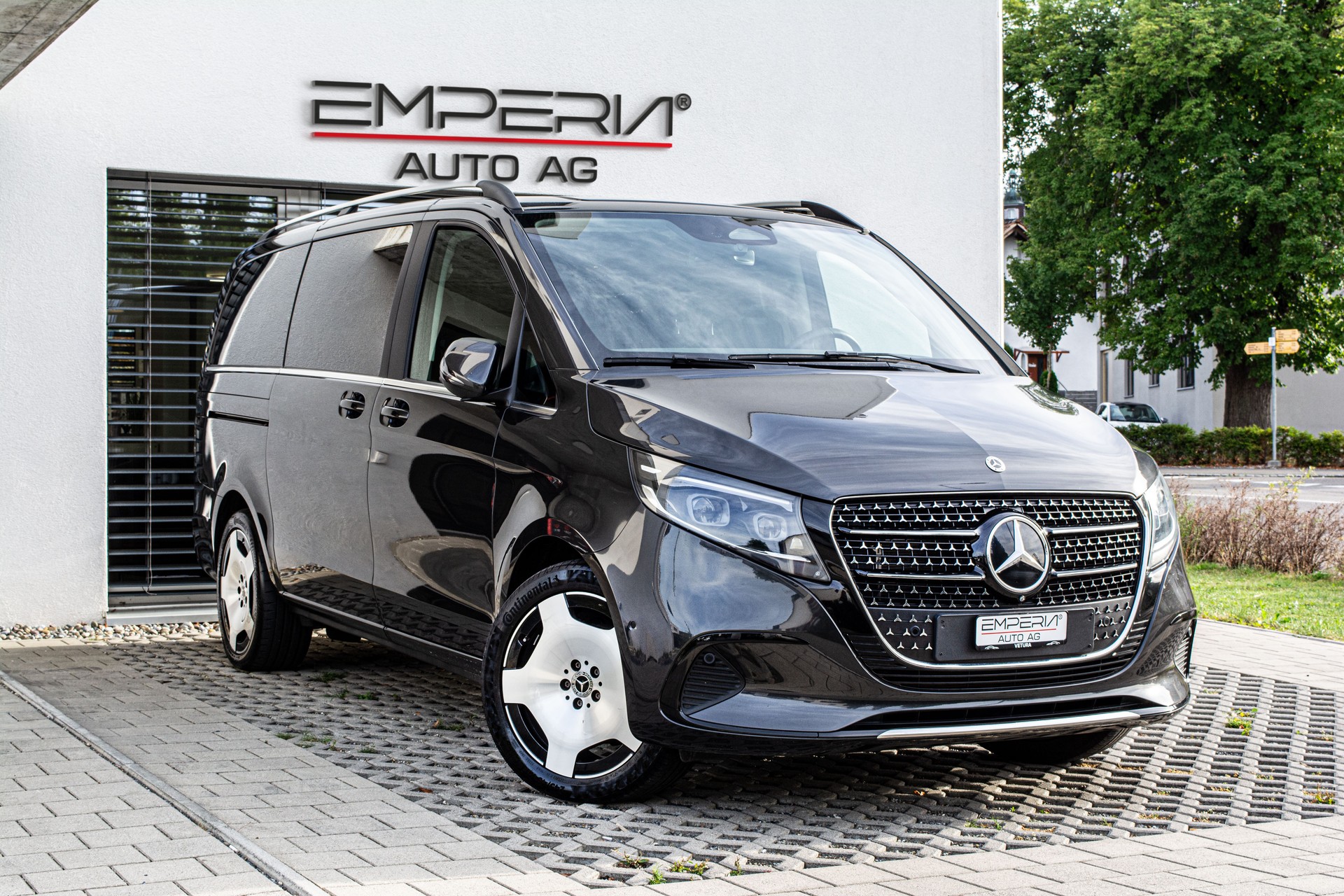 MERCEDES-BENZ V 300 d lang Avantgarde 4Matic 9G-Tronic-image-2