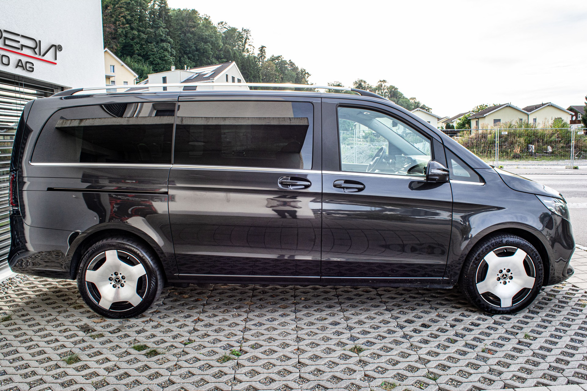 MERCEDES-BENZ V 300 d lang Avantgarde 4Matic 9G-Tronic-image-8