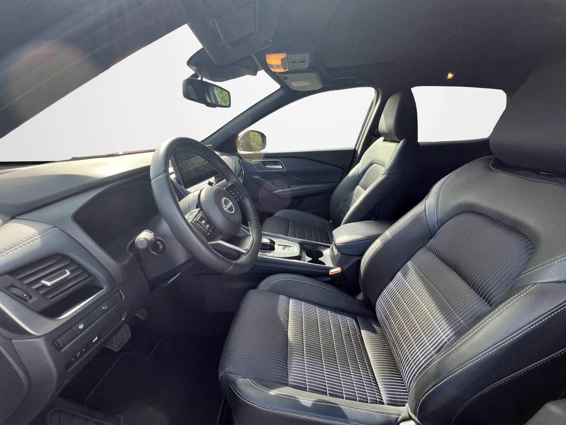 NISSAN Qashqai 1.5 VC-T Tekna-image-8