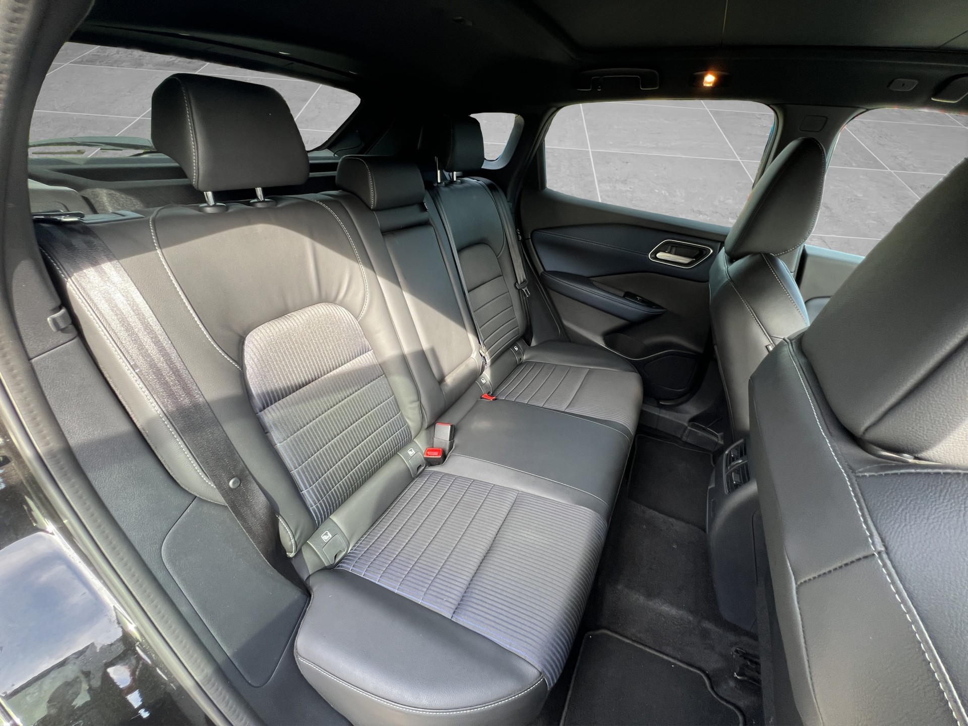 NISSAN Qashqai 1.5 VC-T Tekna-image-15