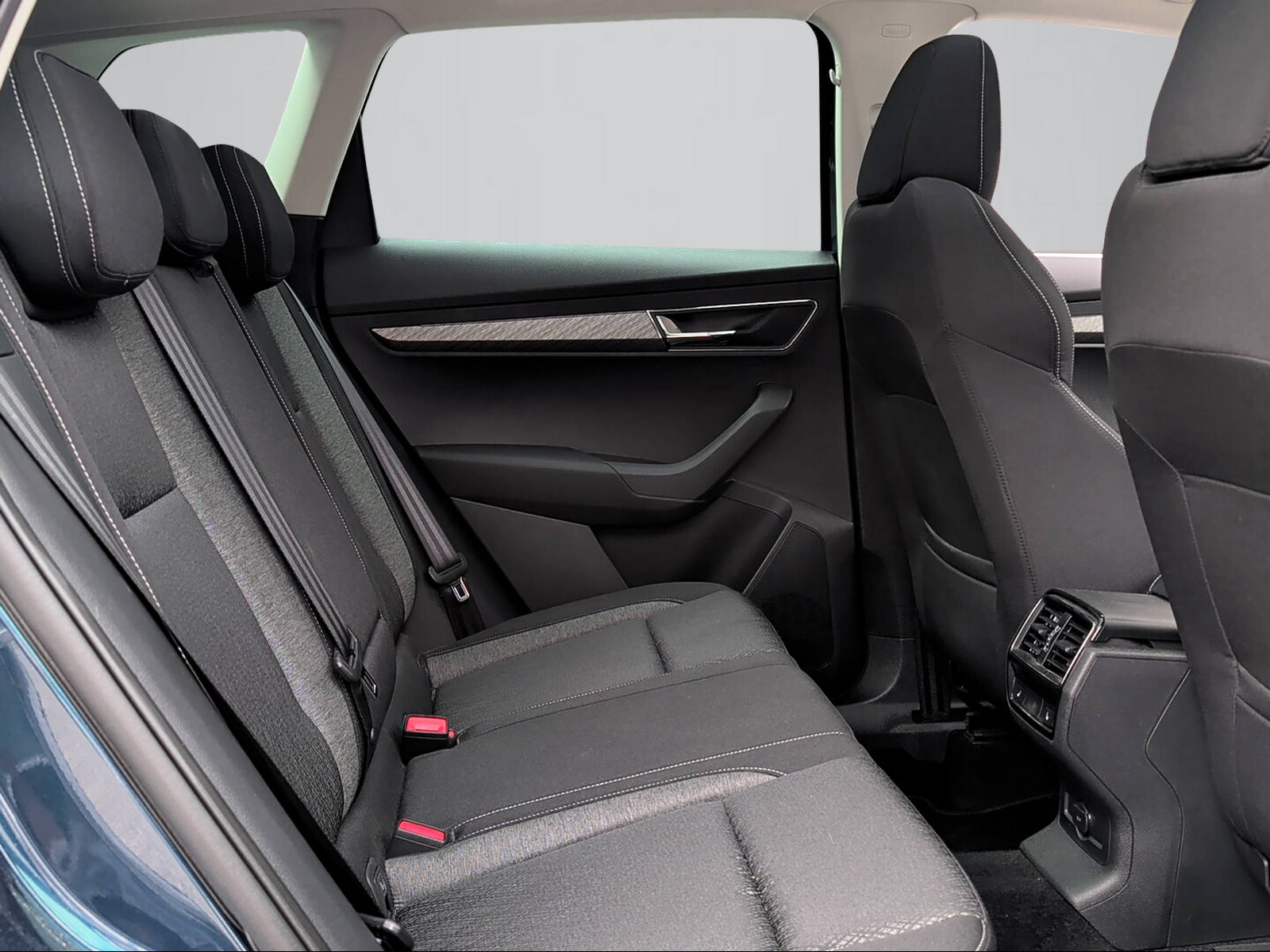 SKODA Karoq 1.5 TSI Style DSG-image-7