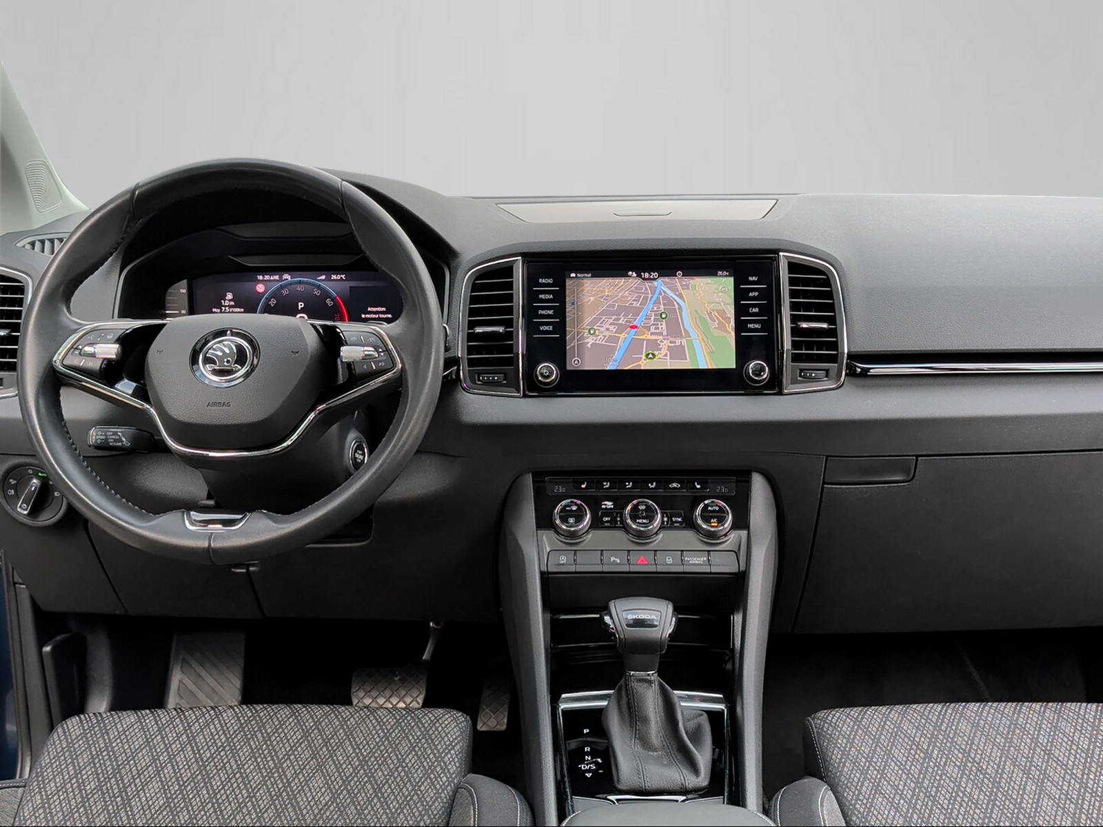 SKODA Karoq 1.5 TSI Style DSG-image-5
