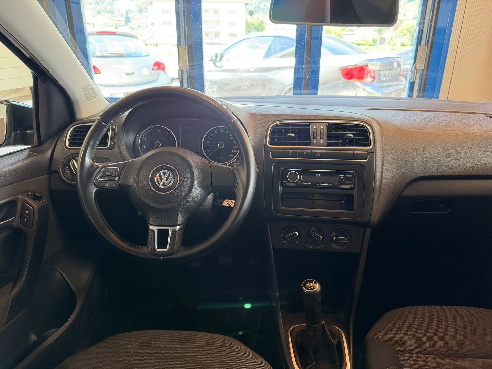 VW Polo 1.4 16V Comfortline-image-12
