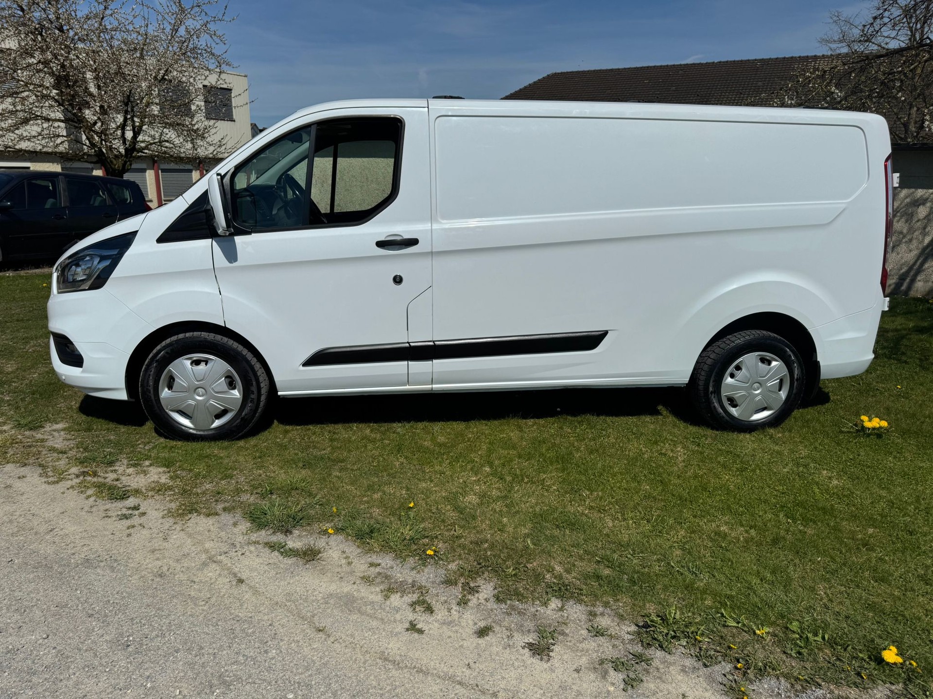 FORD Transit Custom Van 340 L2H1 Trend-image-3