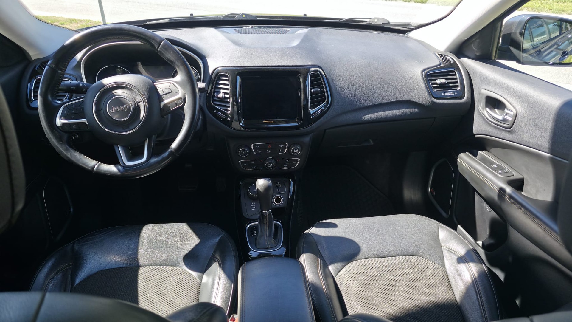 JEEP Compass 1.4 Turbo Freedom AWD 9ATX-image-11