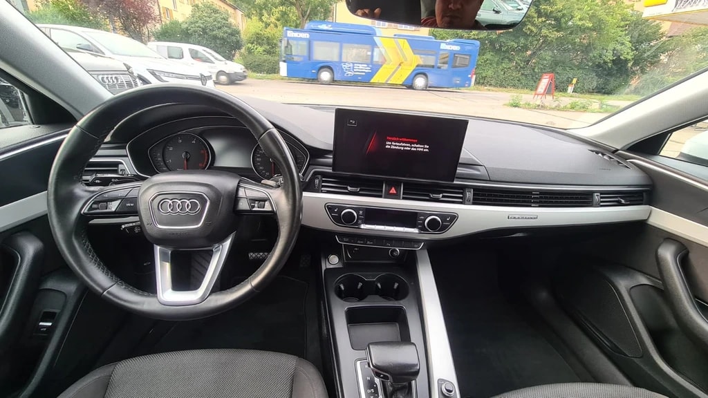 AUDI A4 Avant 40 TDI Attraction quattro S-tronic ** 204 PS ** Gr-Navi ** Sitzheizung ** Tempomat ** mit Gratis Service Paket **-image-10
