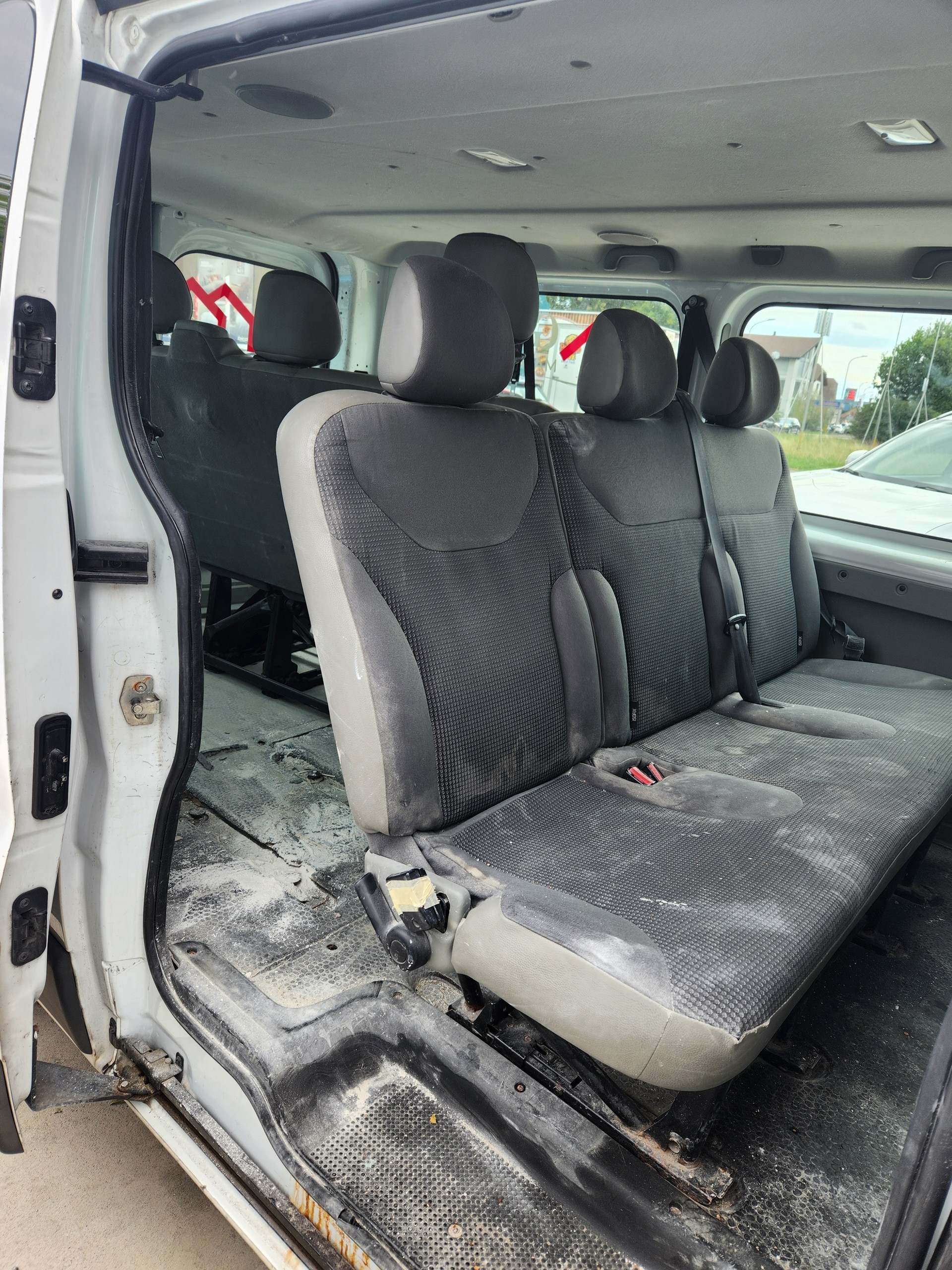 OPEL Vivaro Life 2.0CDTI 2.9t L2H1 Easytronic-image-8