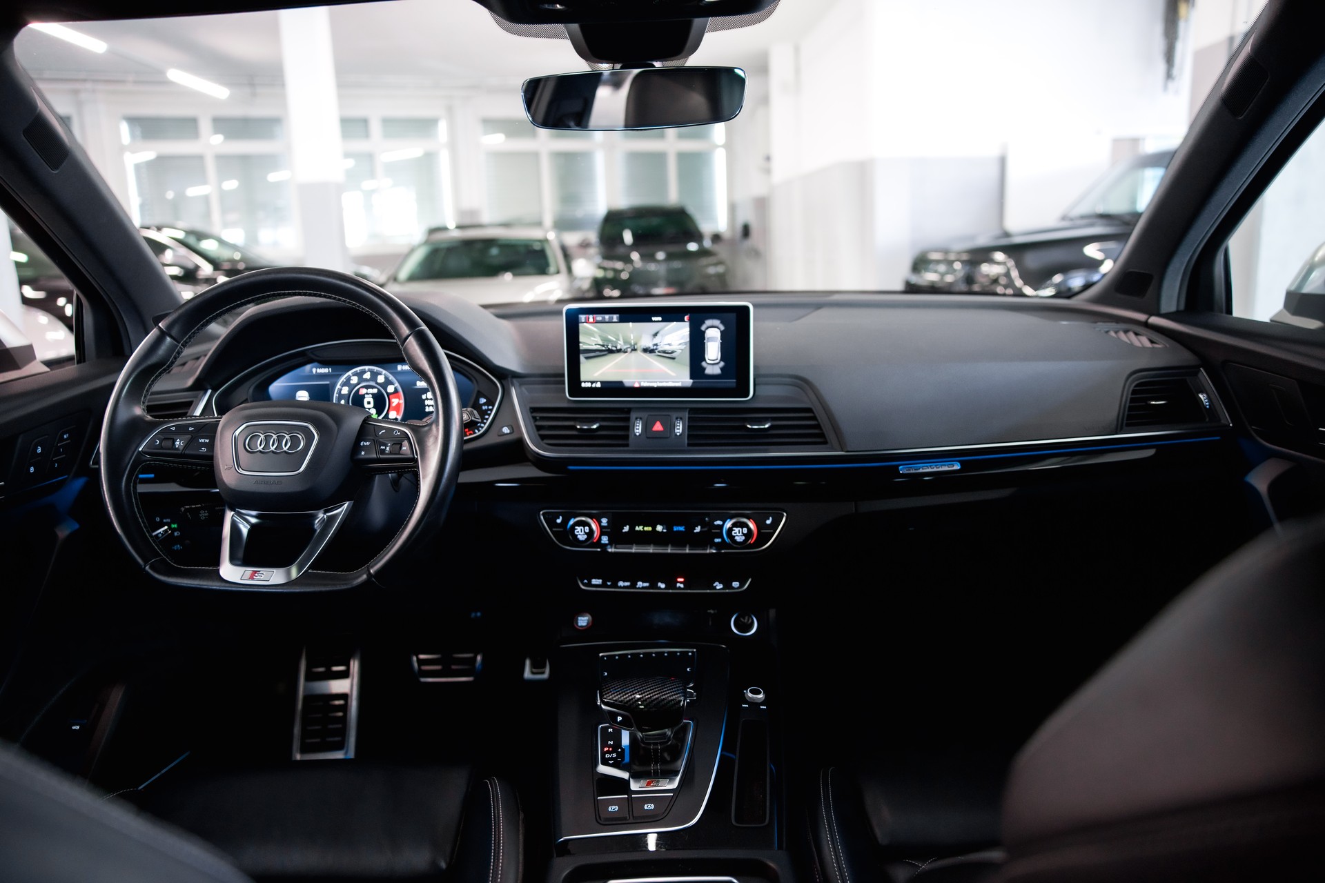 AUDI SQ5 3.0 TFSI quattro S-tronic *CH-FHZ*-image-17