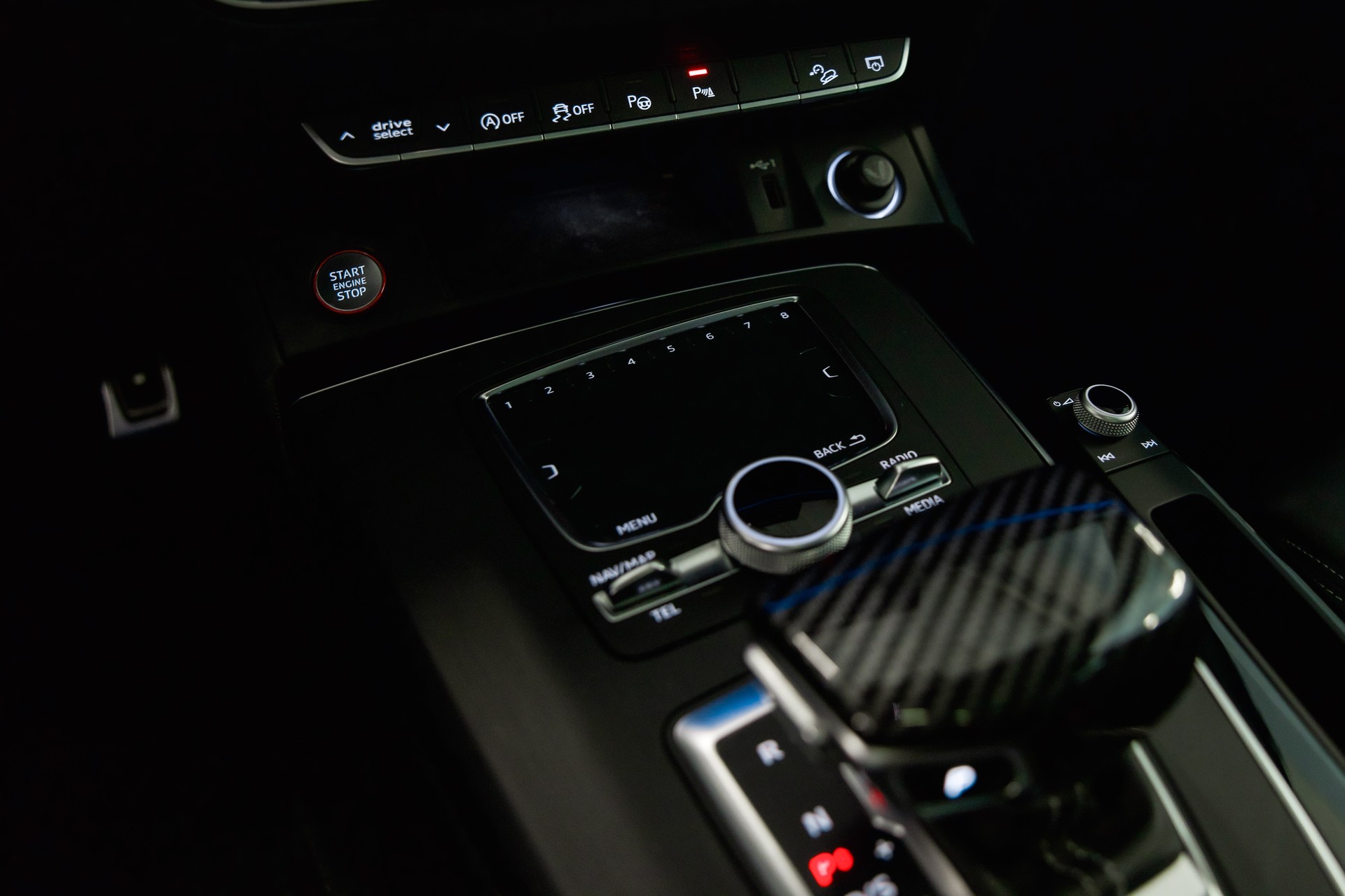 AUDI SQ5 3.0 TFSI quattro S-tronic *CH-FHZ*-image-33
