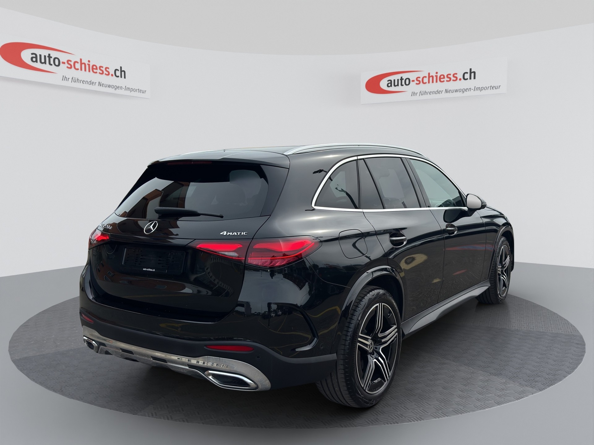MERCEDES-BENZ GLC 220 d 4Matic 9G-Tronic AMG Line-image-5